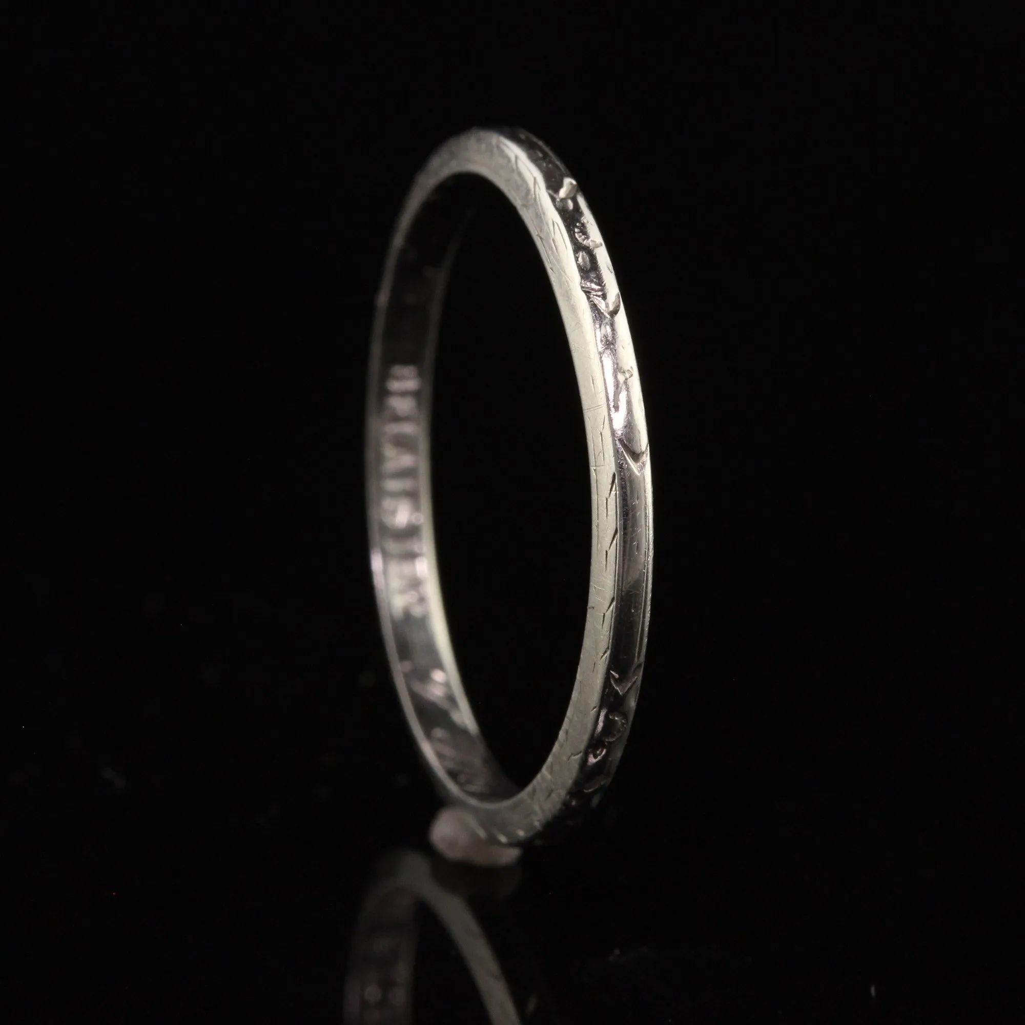 Antique Art Deco 18K White Gold Belais Engraved Wedding Band - Size 8 1/2
