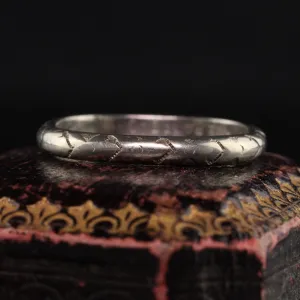 Antique Art Deco 18K White Gold Engraved Squared Wedding Band