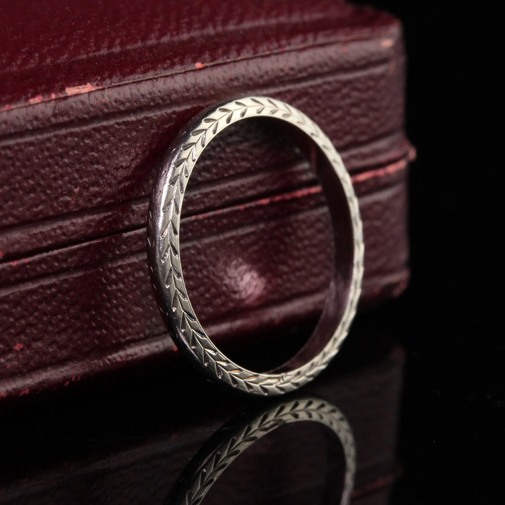 Antique Art Deco Belais 18K White Gold Engraved Wedding Band - Size 5