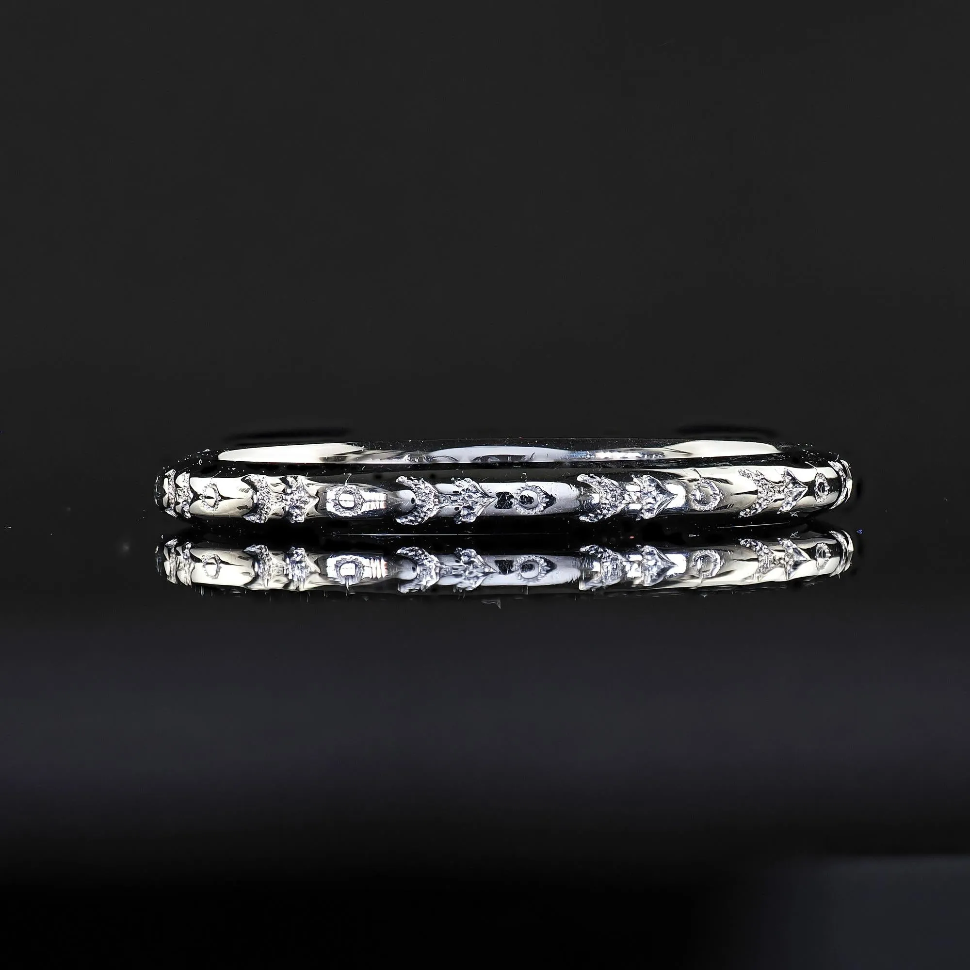 Antique Art Deco Lohengrin 18K White Gold Engraved Wedding Band