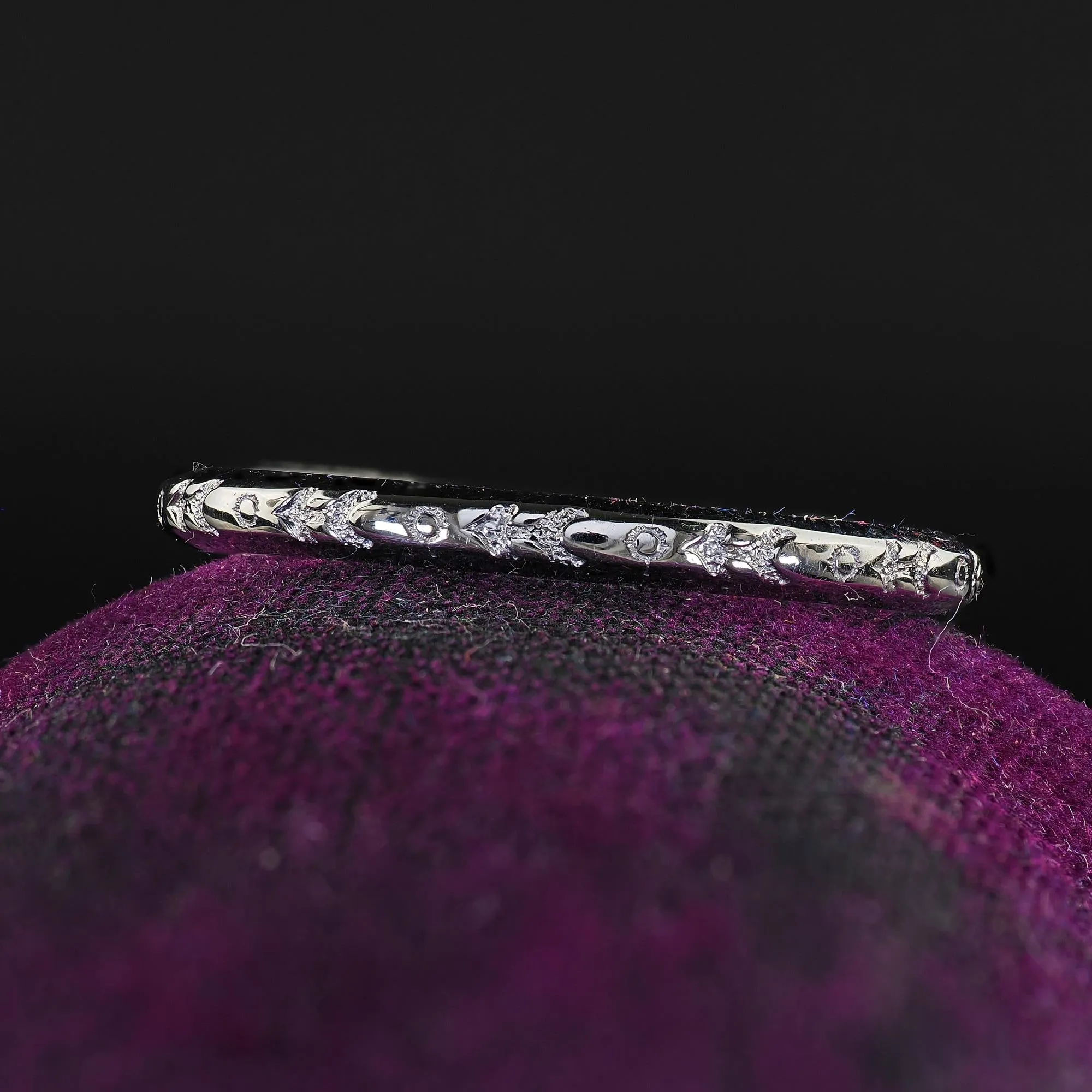 Antique Art Deco Lohengrin 18K White Gold Engraved Wedding Band