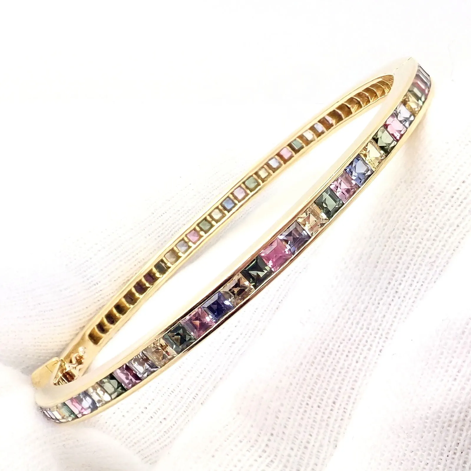 Authentic! Julius Cohen 18k Yellow Gold Diamond Pastel Color Stone Cuff Bracelet