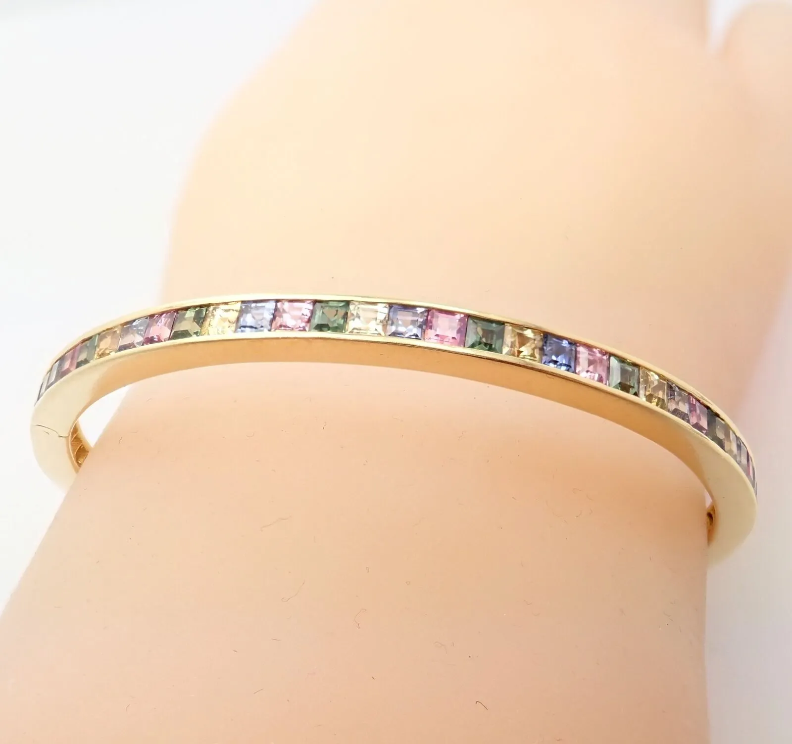 Authentic! Julius Cohen 18k Yellow Gold Diamond Pastel Color Stone Cuff Bracelet