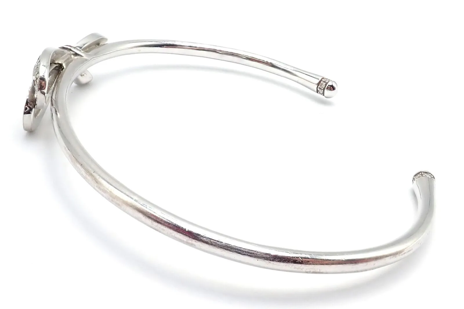 Authentic! Tiffany & Co 18k White Gold Diamond Bow Ribbon Bangle Cuff Bracelet
