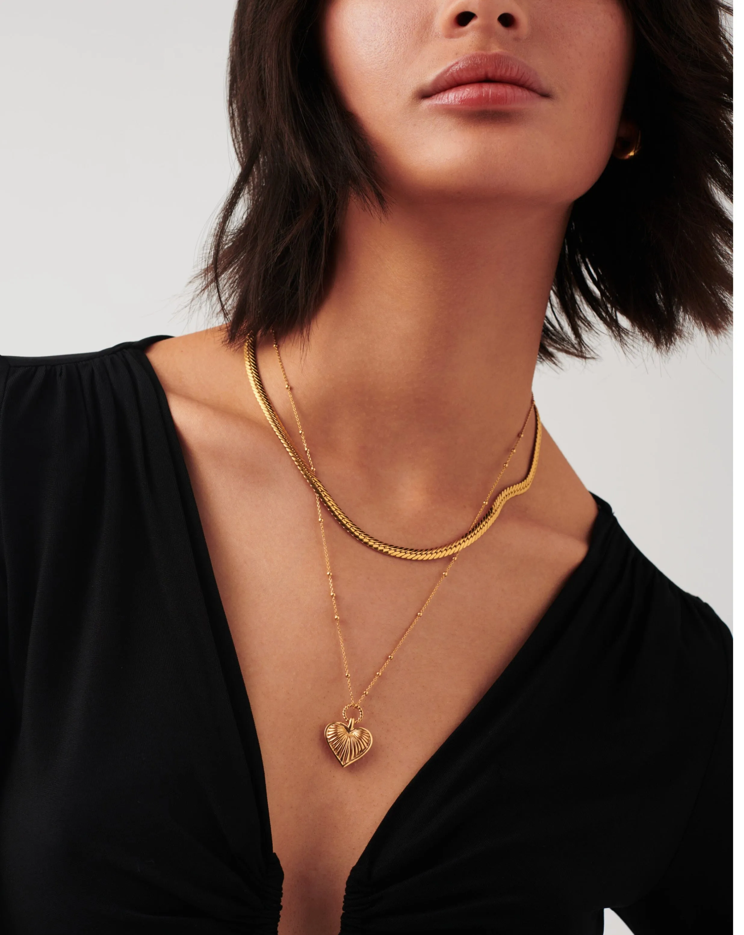 Camail Chain Necklace