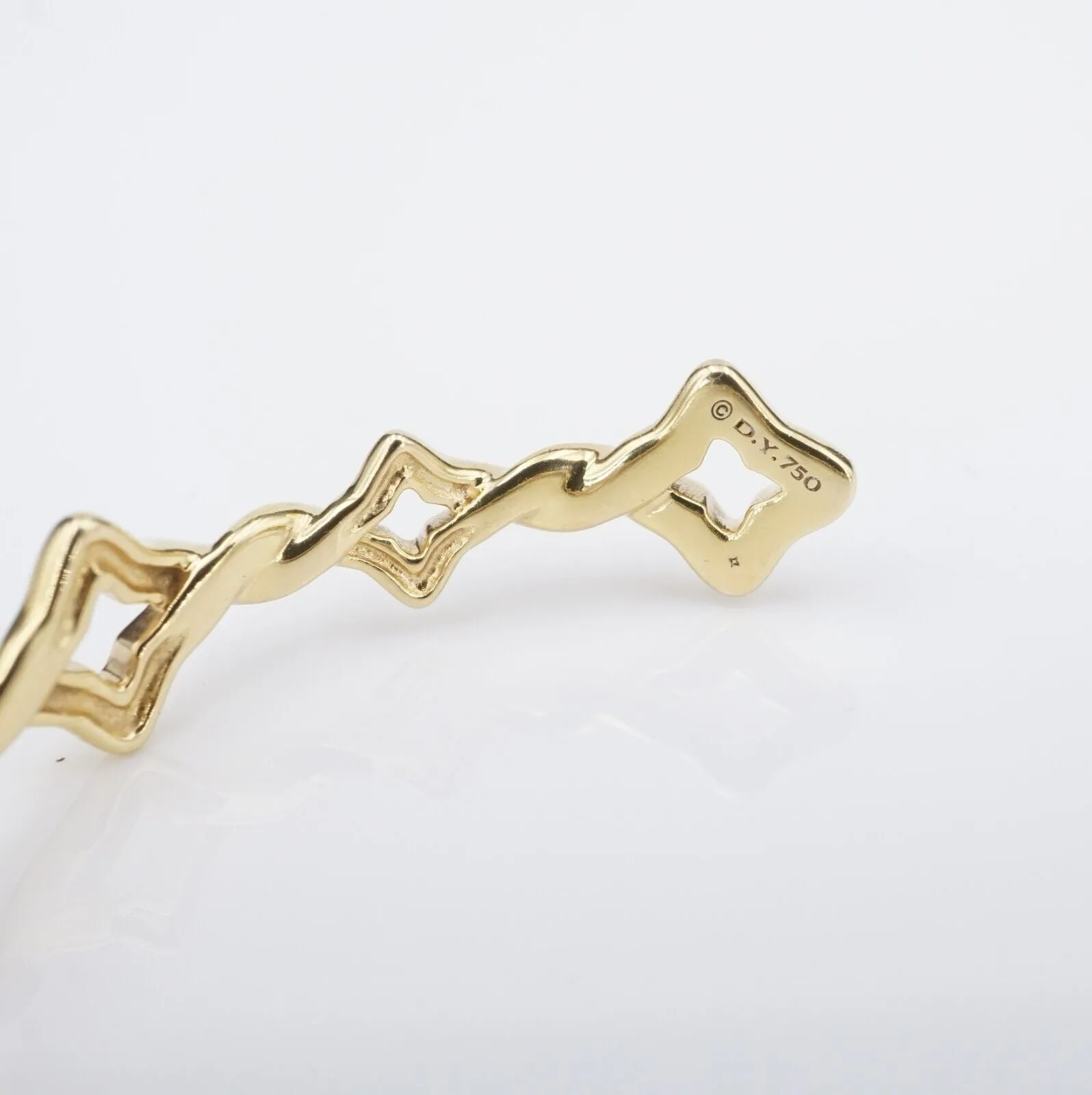 David Yurman Venetian Diamond Bracelet Quatrefoil Single Row Cuff 18k Gold BG930