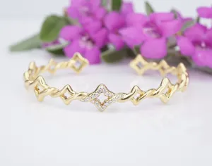 David Yurman Venetian Diamond Bracelet Quatrefoil Single Row Cuff 18k Gold BG930