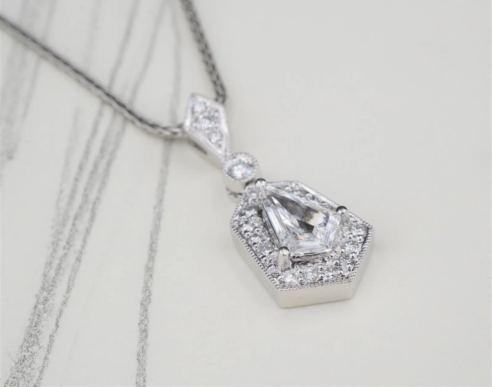 Henri Daussi 1ctw Natural Kite Diamond Cluster Pendant Necklace 18" NG1310