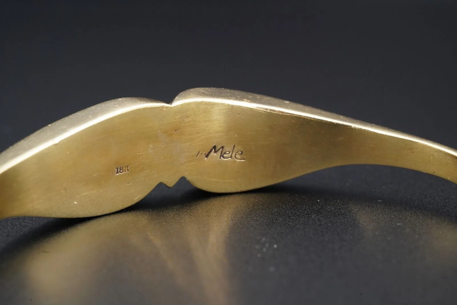 Natural Black Opal Inlay Cuff Bracelet Designer Lisa Mele 18k Gold BG717