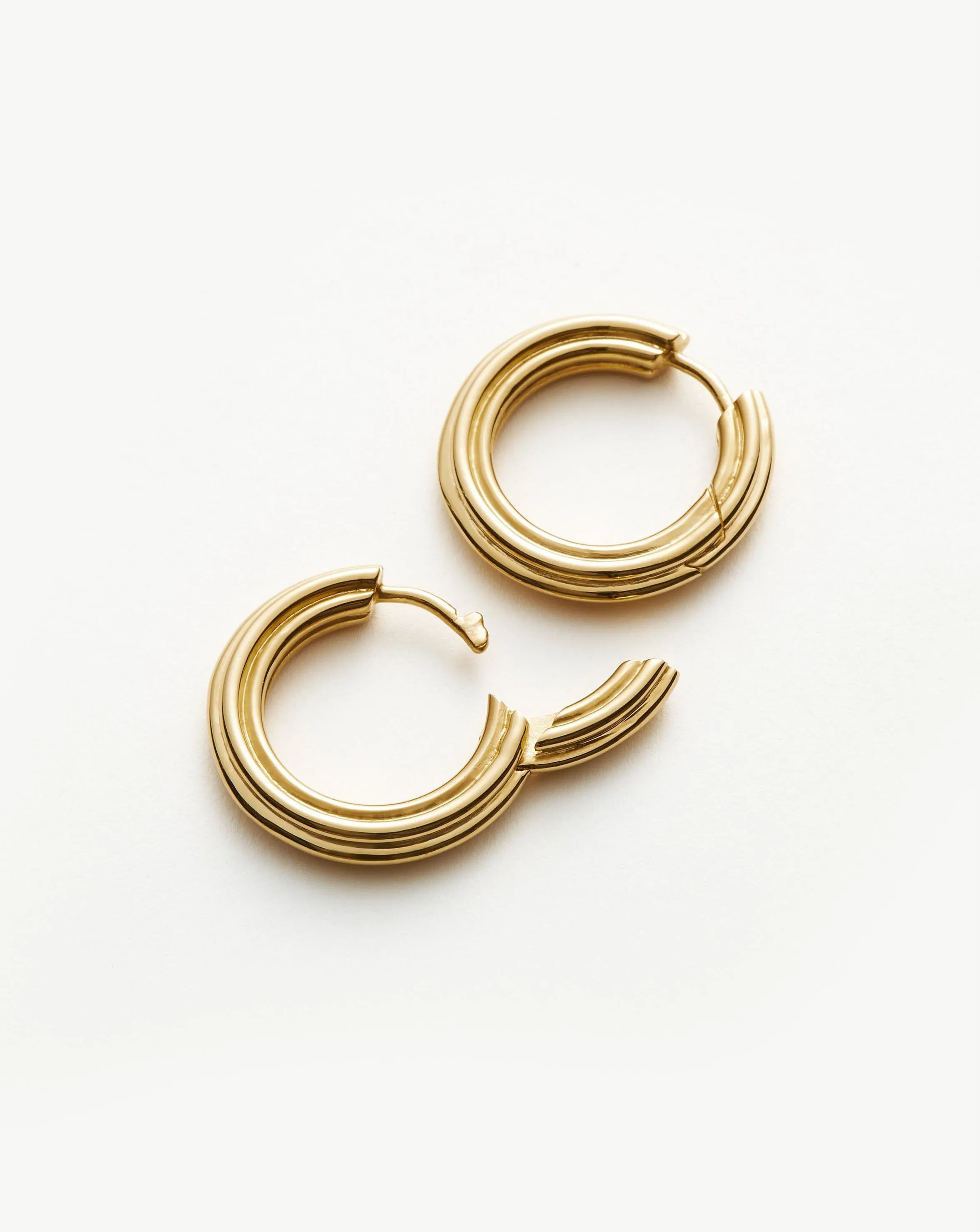Ridge Small Hoop Earrings | 18k Gold Plated
