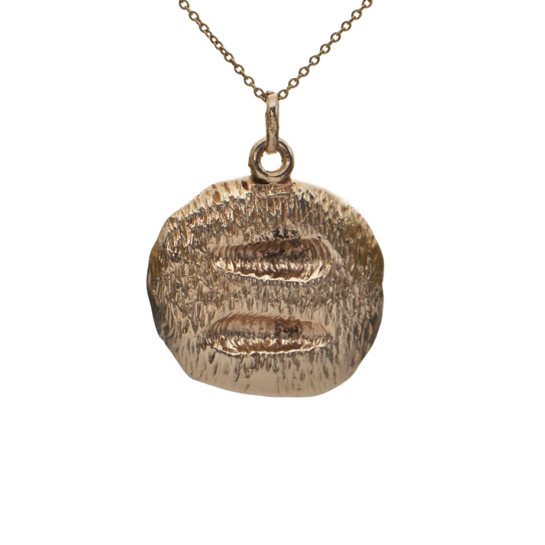 Vintage Gold Pisces Zodiac Pendant